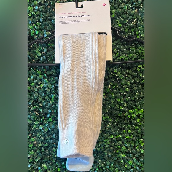 Lululemon Women's Find Your Balance
Studio Leg Warmer - Picture 9 of 16